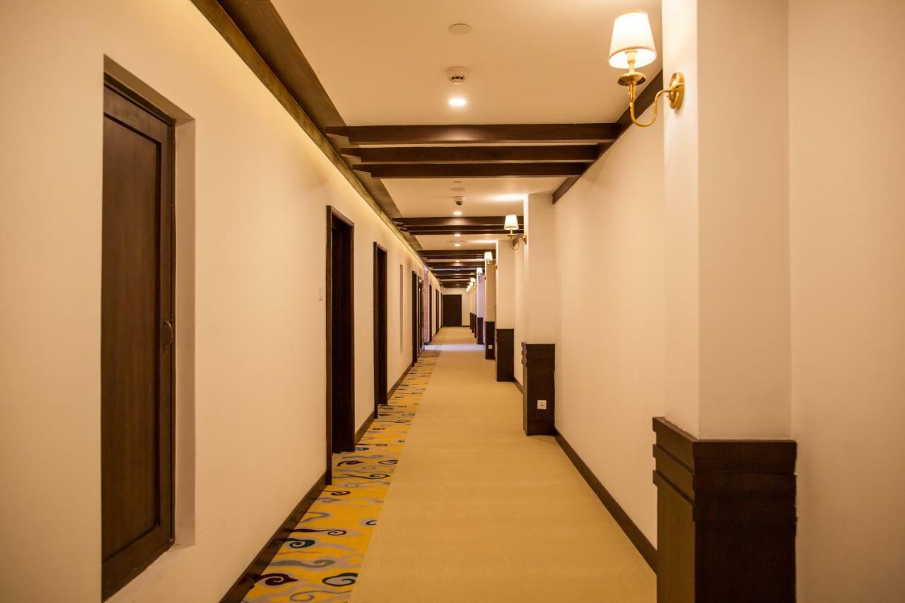 Chandragiri Hills Resort Thānkot Buitenkant foto